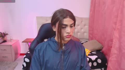 Camila online show from November 2025 04:02:02 AM