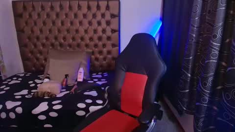 Camila online show from March 2026 09:10:01 PM