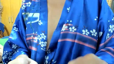 LAILA online show from April 2026 12:52:02 PM