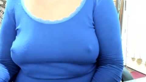 Snapshot of lailasensu chatting on June 2026 02:58:01 PM LAILA online show from June 2026 02:58:01 PM