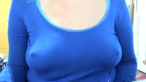 Snapshot of lailasensu chatting on June 2026 12:05:02 PM LAILA online show from June 2026 12:05:02 PM