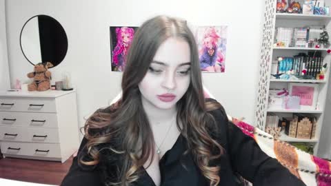 Kira online show from December 2024 08:45:02 PM