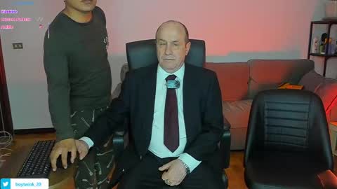 lajose52 online show from April 2026 07:28:02 PM