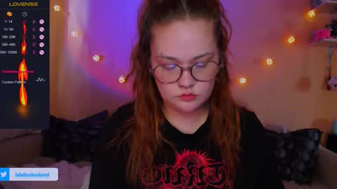 Snapshot of lala_loulou chatting on October 2025 11:32:02 AM Nicky online show from October 2025 11:32:02 AM