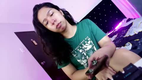 luna  online show from May 2026 02:42:01 AM