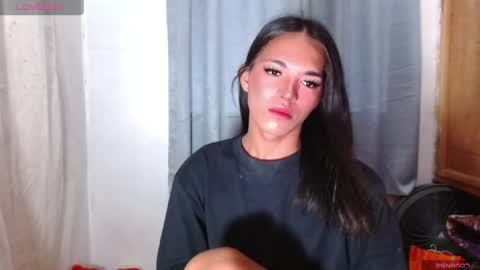 Snapshot of lala_moves chatting on May 2026 05:16:02 AM Joxie online show from May 2026 05:16:02 AM