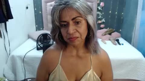 lalisha online show from February 2025 06:44:01 PM