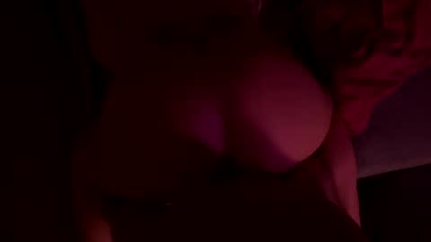 Snapshot of lalo112233vaz chatting on September 2025 12:18:01 PM lalo112233vaz online show from September 2025 12:18:01 PM