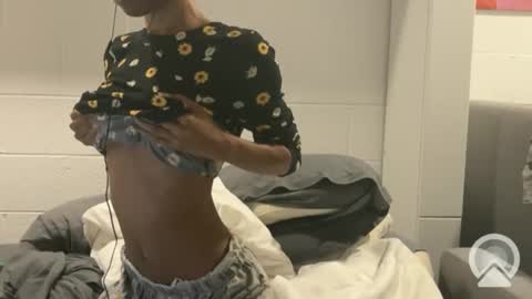 Snapshot of lalunevelvet chatting on February 2025 06:20:01 AM lalunevelvet online show from February 2025 06:20:01 AM