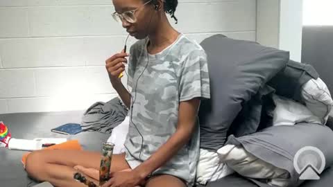 Snapshot of lalunevelvet chatting on February 2025 07:21:01 PM lalunevelvet online show from February 2025 07:21:01 PM