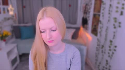 Laly online show from December 2024 10:52:02 PM