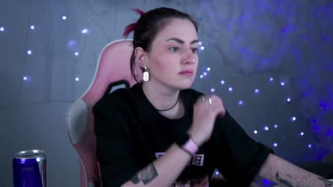 just call me Lana  and her security online show from January 2025 11:06:01 AM