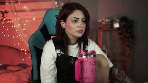 just call me Lana  and her security online show from September 2025 09:34:01 AM