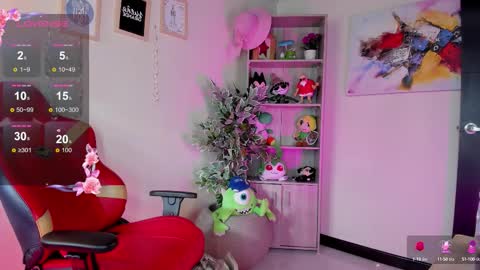 Lana online show from September 2025 12:26:01 PM