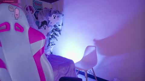 Lana online show from October 2025 01:30:02 AM