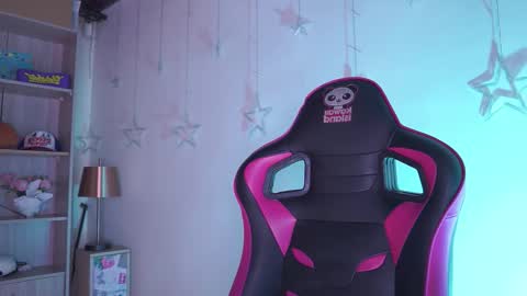 Lana online show from February 2026 06:26:01 AM