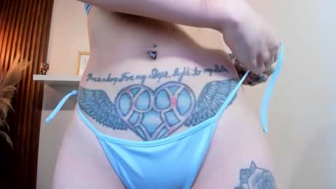 Lana     igauroraaaaaaaaa 1 online show from November 2025 04:22:02 AM