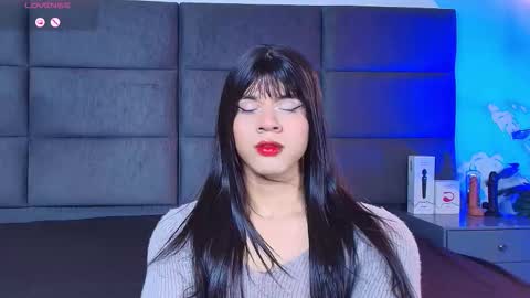 valentino moon online show from March 2026 10:58:01 PM