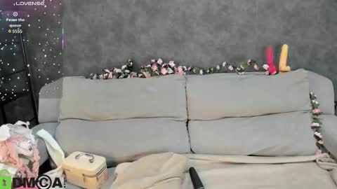 Lana Stones online show from November 2025 12:27:01 AM