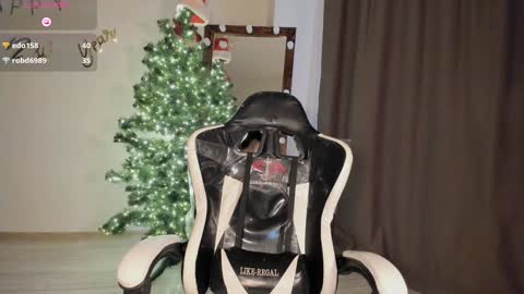 Lana online show from January 2025 12:10:01 PM