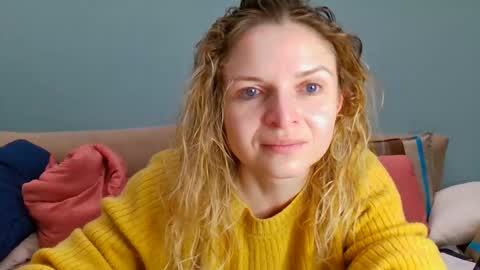 Lana online show from October 2025 12:28:02 PM