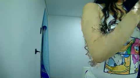 Snapshot of lanabee900 chatting on April 2026 02:01:01 AM lanabee900 online show from April 2026 02:01:01 AM