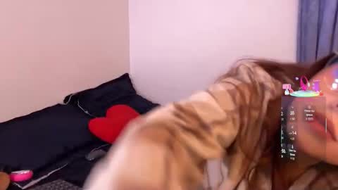 Lanadekievit online show from October 2025 10:21:01 PM