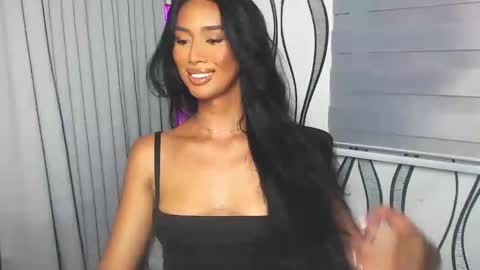 Snapshot of lanadel_hilton chatting on February 2025 02:24:01 PM Lana online show from February 2025 02:24:01 PM