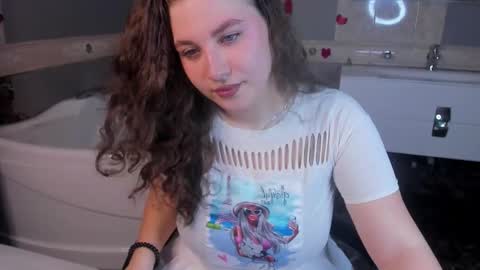 Lana online show from March 2026 08:32:02 AM