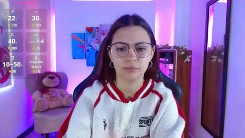 Alana Garcia  online show from December 2025 11:48:01 AM