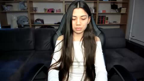 Snapshot of lanalandd chatting on June 2026 06:07:02 PM Lana online show from June 2026 06:07:02 PM