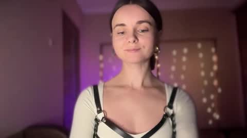 Lana online show from September 2025 10:54:02 PM