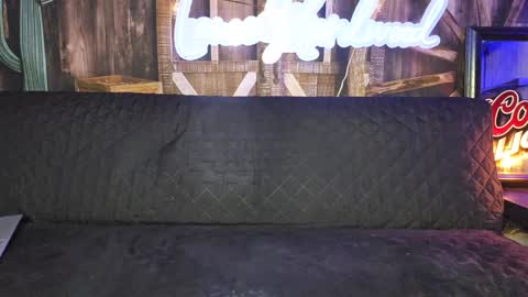 Snapshot of lancehardwood222 chatting on December 2024 02:04:01 AM LANCE online show from December 2024 02:04:01 AM