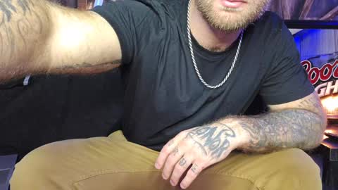 Snapshot of lancehardwood222 chatting on January 2025 01:25:02 AM LANCE online show from January 2025 01:25:02 AM