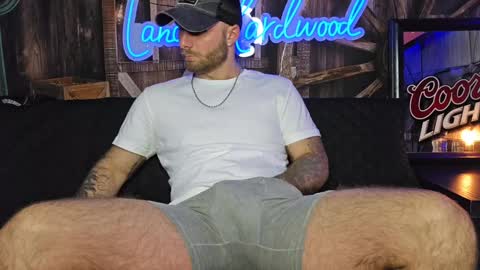 Snapshot of lancehardwood222 chatting on January 2025 02:35:01 AM LANCE online show from January 2025 02:35:01 AM