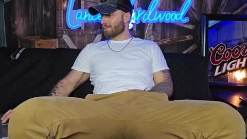 Snapshot of lancehardwood222 chatting on February 2025 01:54:01 AM LANCE online show from February 2025 01:54:01 AM