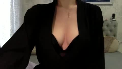 langoria online show from February 2026 12:21:01 PM