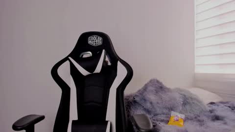 lanna_as online show from February 2025 06:22:01 PM