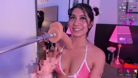 Snapshot of lanna_doll_ chatting on April 2026 11:52:02 PM Lanna 4 online show from April 2026 11:52:02 PM