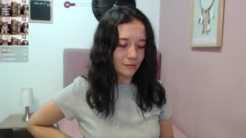 Snapshot of lanna_mills chatting on January 2025 04:45:01 PM Lanna online show from January 2025 04:45:01 PM