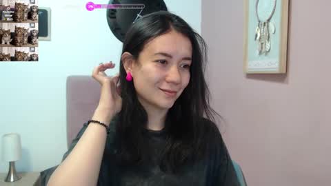 Snapshot of lanna_mills chatting on February 2025 01:30:02 PM Lanna online show from February 2025 01:30:02 PM