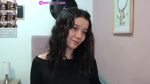 Snapshot of lanna_mills chatting on February 2025 04:44:01 PM Lanna online show from February 2025 04:44:01 PM