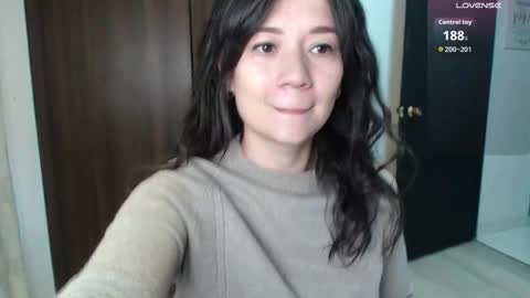 Snapshot of lanna_mills chatting on September 2025 01:05:02 PM Lanna online show from September 2025 01:05:02 PM