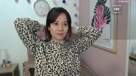 Snapshot of lanna_mills chatting on October 2025 01:25:02 PM Lanna online show from October 2025 01:25:02 PM