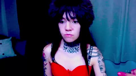 LANNIE   online show from February 2026 12:59:02 PM