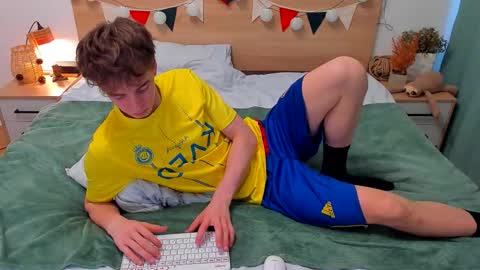 Fandi online show from November 2025 09:09:02 AM