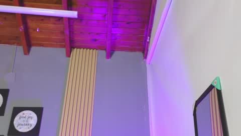 la paisita  online show from February 2025 07:45:01 AM