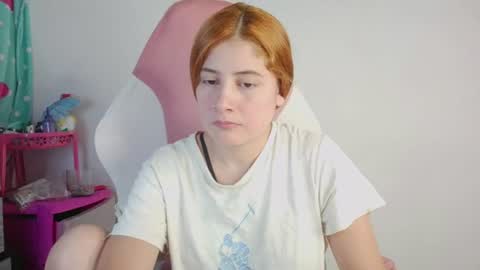 Snapshot of lara_aisha chatting on July 2026 02:05:17 AM LARA online show from July 2026 02:05:17 AM