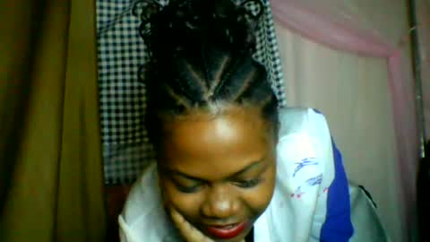Snapshot of lara_belle chatting on July 2026 08:15:02 PM lara_belle online show from July 2026 08:15:02 PM