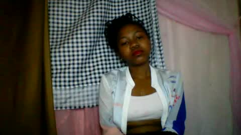 Snapshot of lara_belle chatting on July 2026 03:09:02 AM lara_belle online show from July 2026 03:09:02 AM